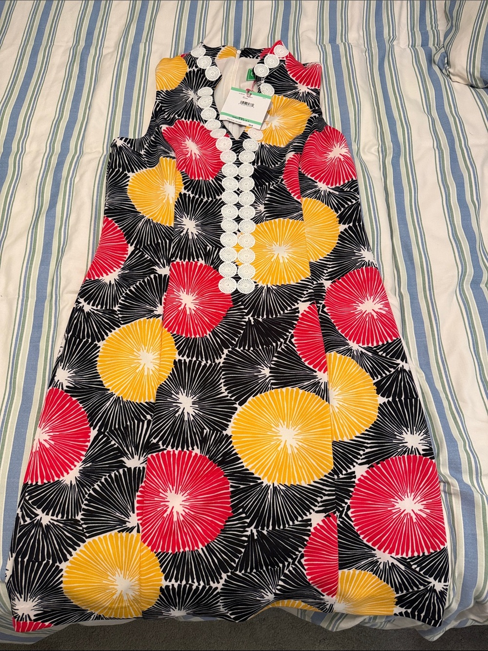 Pappagallo Sleeveless Floral Burst Dress - Black with Red & Yellow